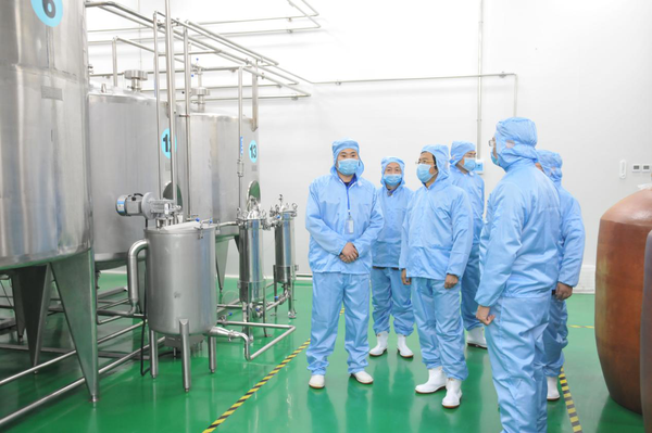 中國(guó)生物發(fā)酵協(xié)會(huì)酵素分會(huì)領(lǐng)導(dǎo)蒞臨我公司指導(dǎo)，共話生物科技新未來